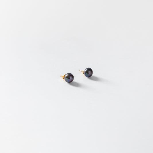 Black Pearl Studs